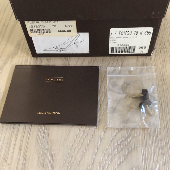 Louis Vouitton Open Back Pump - Picture 2 of 7